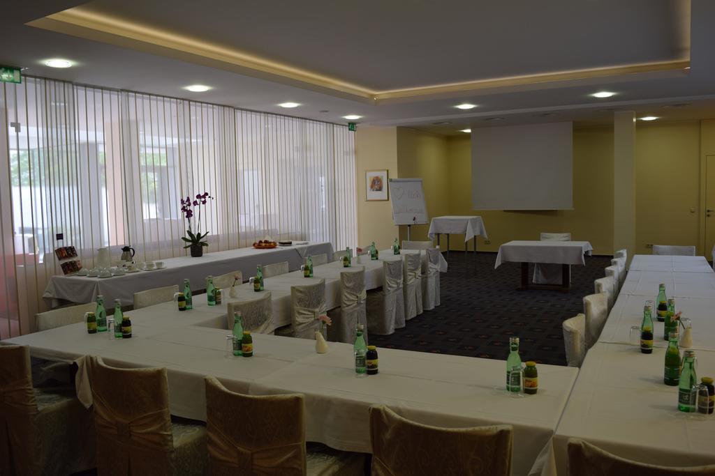 Stadthotel Guertler Amstetten Exterior photo